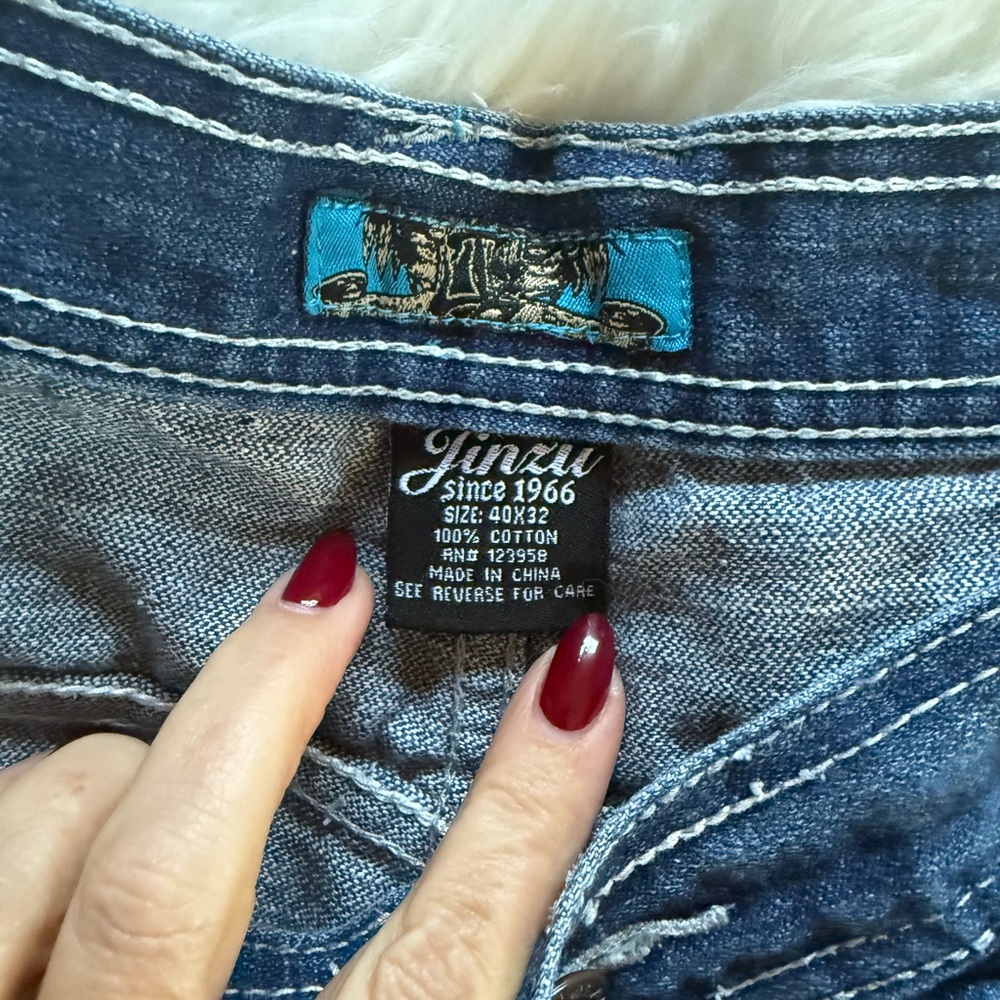 Men's Blue Denim Jinza Jeans with Embroidered Design - Picture 7 of 9